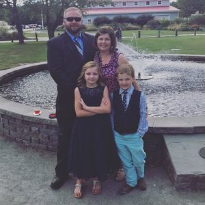 Meet your Posher, Abbi